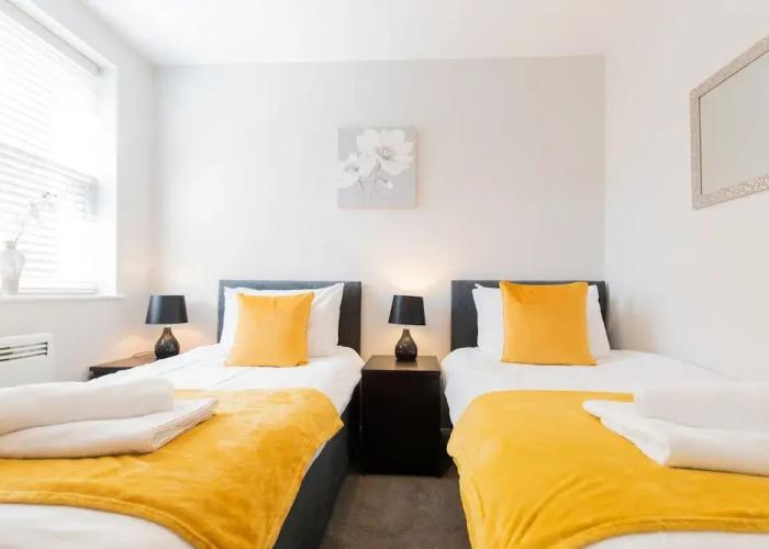Velvet 2-bedroom Apartment, Brewery Road, Hoddesdon
