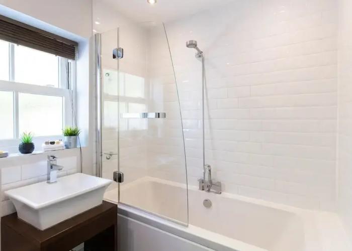 Velvet 2-bedroom Apartment, Brewery Road, Hoddesdon