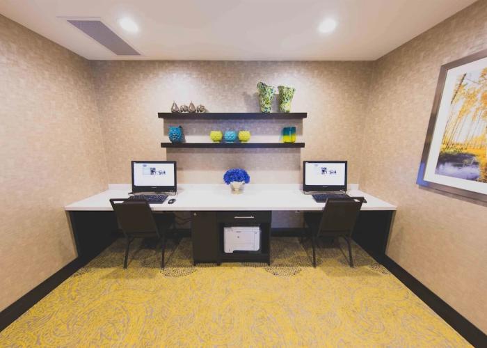 Hampton Inn & Suites by Hilton Bolton