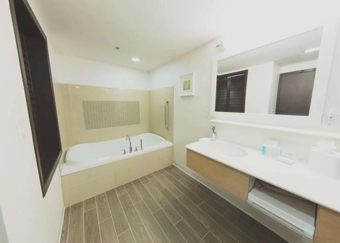 Hampton Inn & Suites by Hilton Bolton