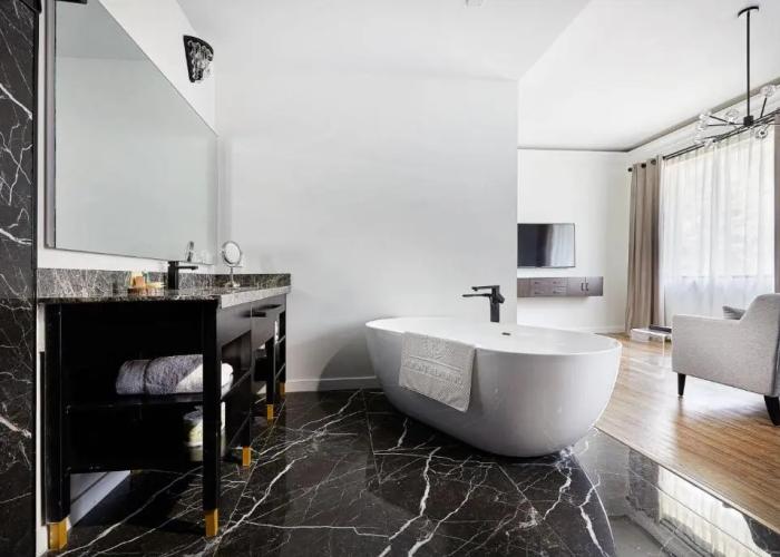Mount Alverno Luxury Resorts