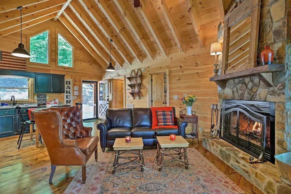 A Sunset Dream' - Upscale Blue Ridge Cabin!