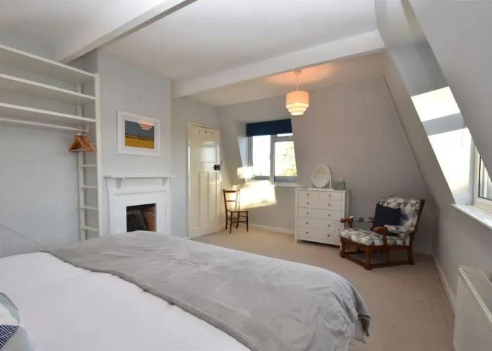 Maytham Cottage