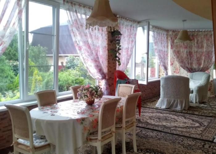 Cottage Gloria