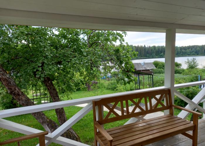 Domik Na Ozere Guest house