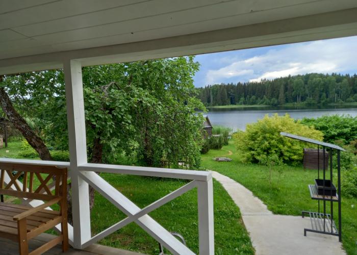 Domik Na Ozere Guest house