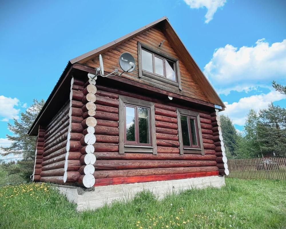 House on Valdai. Recreation by the lake