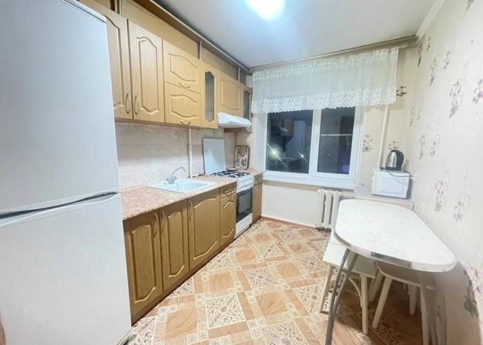 Pri Vyezde V Goroda Flat