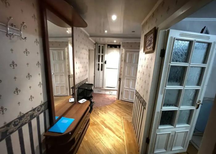 V Samom Tsentre Flat