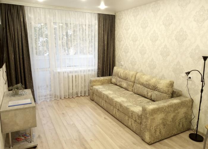 Oktyabryskaya 123 Tsentr Flat