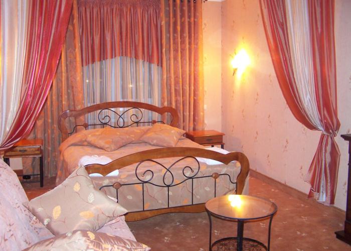Kristall Hotel