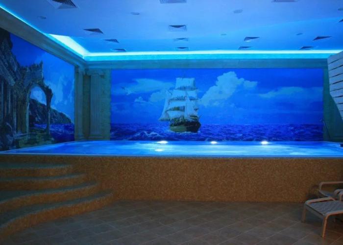 Kristall Hotel