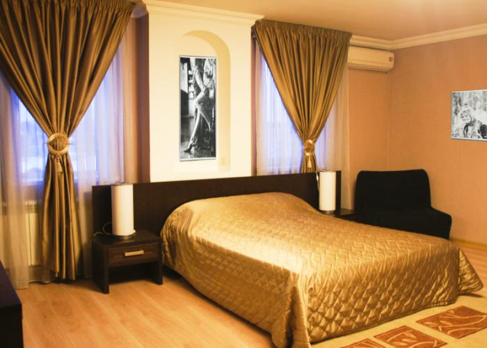 Mini-hotel Kayut-Kompaniya