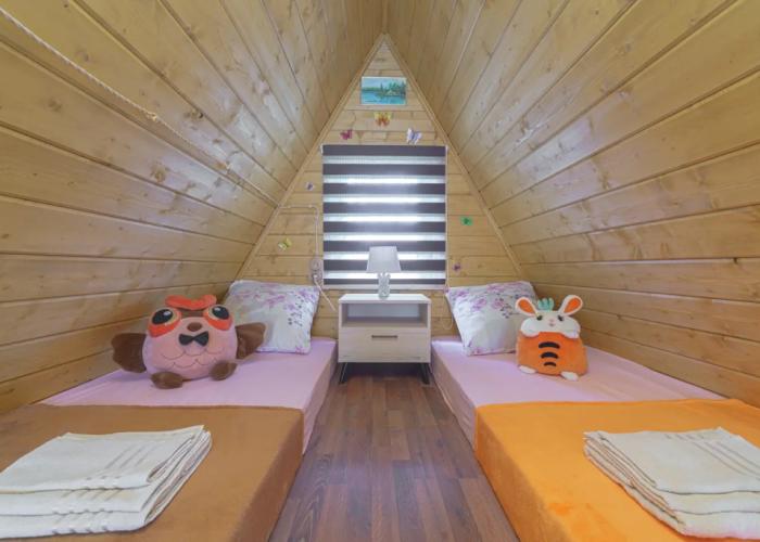 Afreym Ryadom s Rekoy Private House