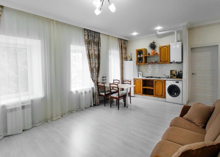 Na Oktyabr'skoj Revolyutsii 211-4 Apartments