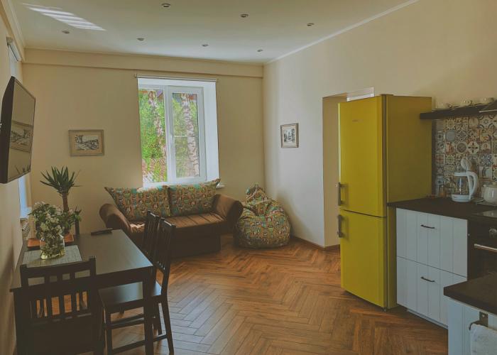 Semeynye na Naberezhnoy Apartments