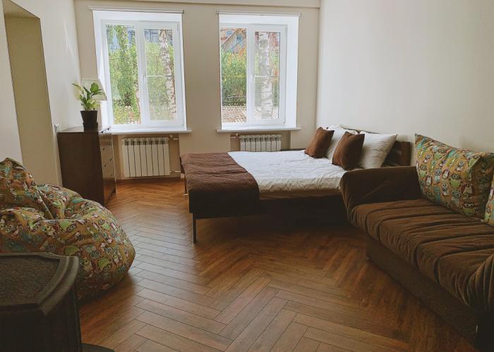 Semeynye na Naberezhnoy Apartments