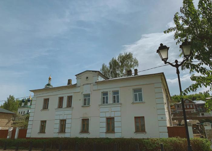 Semeynye na Naberezhnoy Apartments