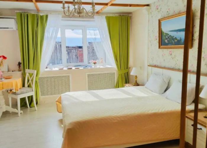Na Lunacharskogo 18 Studio Flat
