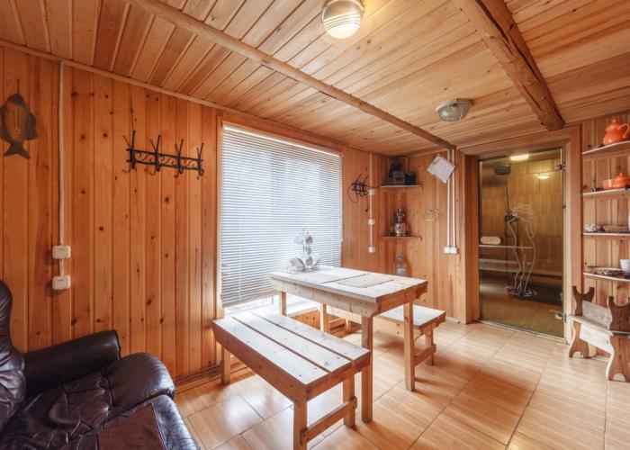 Dlinniy bereg Hotel