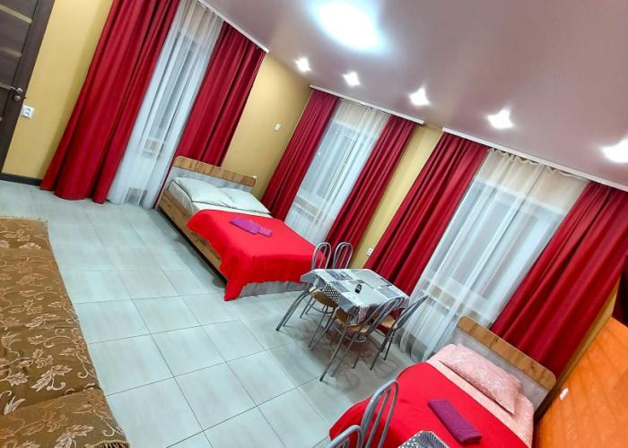 Вvuhkomnatnaya Bolshaya i Prostornay v Novom Dome Flat