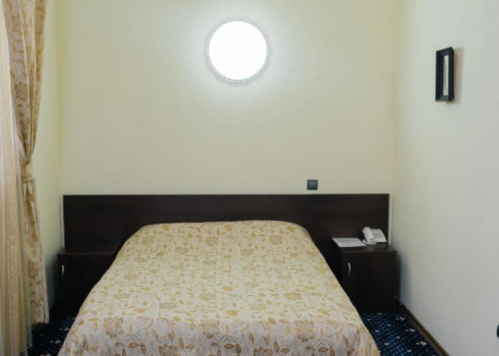 Oskar Hotel