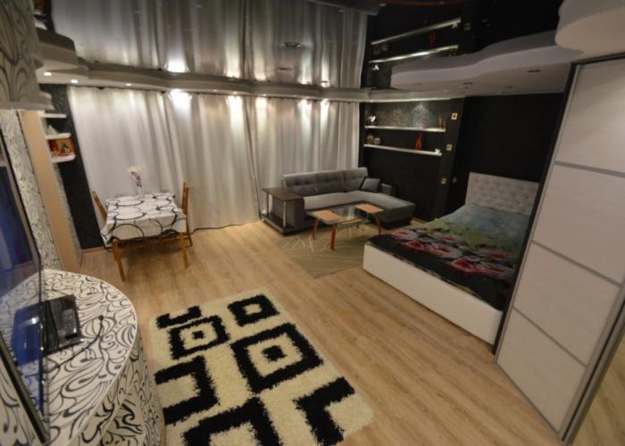 Apartments Lenina 16