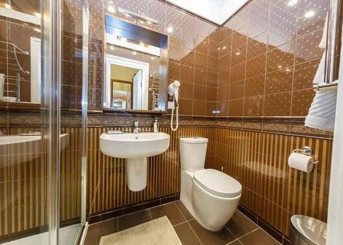 Sarov Hotel