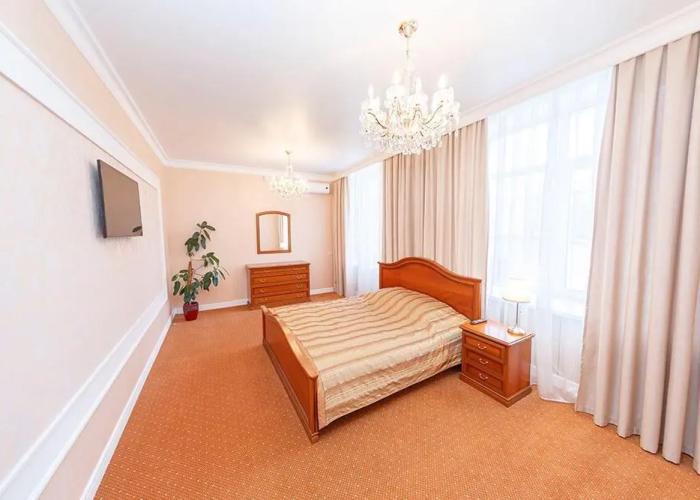 Sarov Hotel