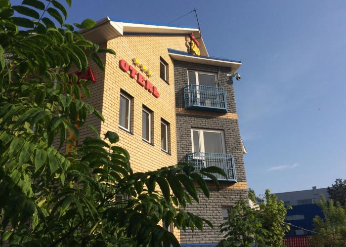 Tsentr 300 Hotel