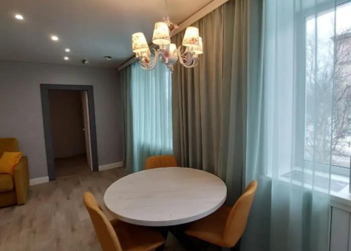 TroeSutokApart Komsomolskaya 50/3 Flat