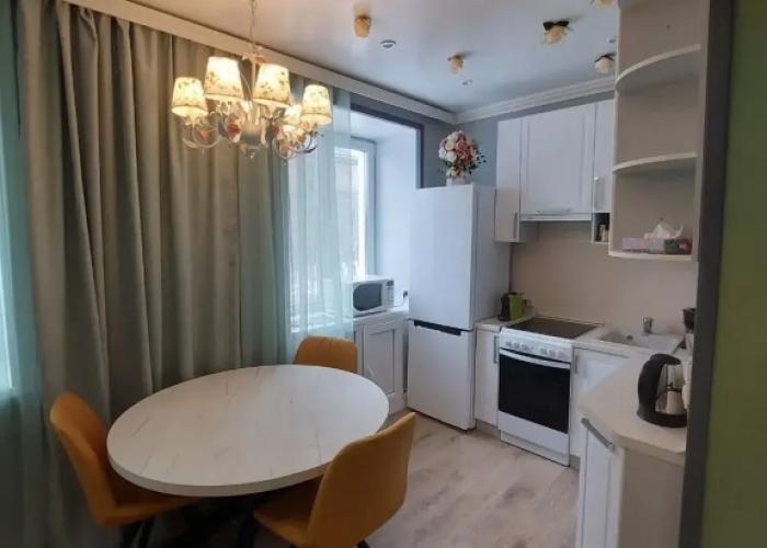 TroeSutokApart Komsomolskaya 50/3 Flat