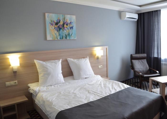 Apriori Hotel