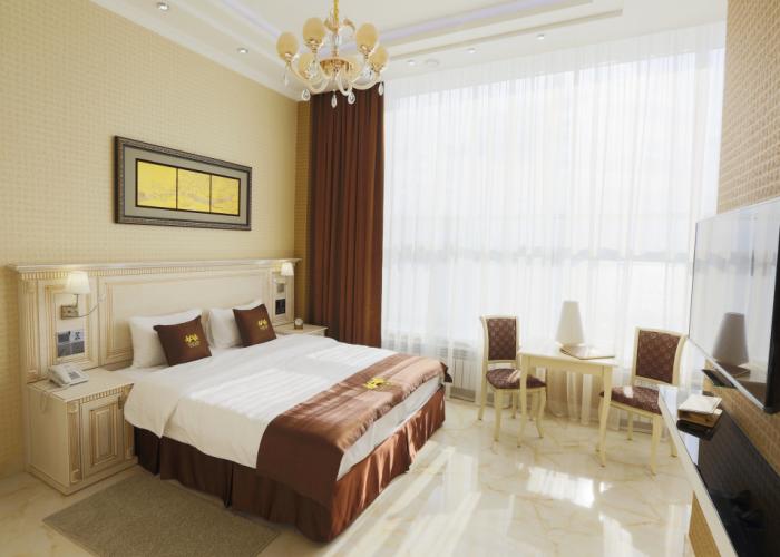 Cascade Hotel