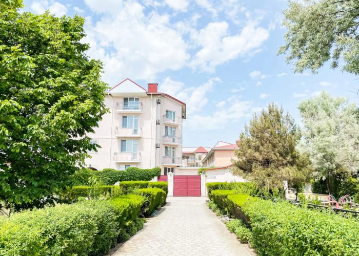 Kalamit Guest house