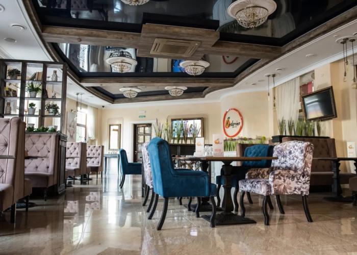 Ritsk Hotel