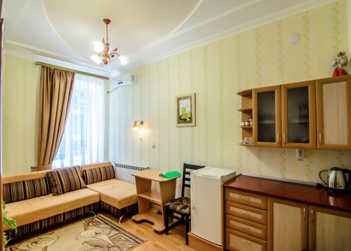 Kryim Hotel