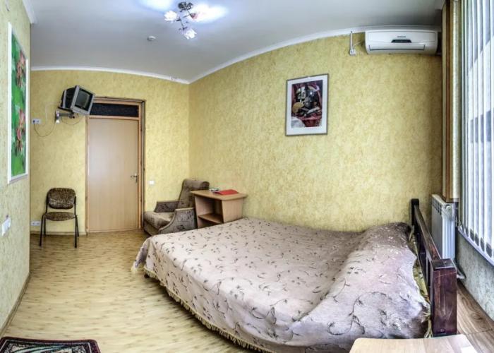 Kryim Hotel