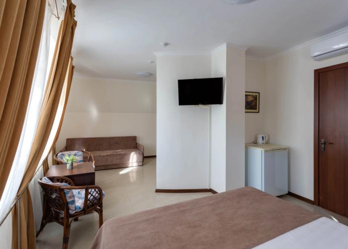 Irina Guest House
