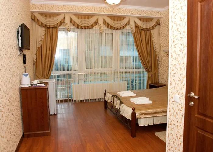 Na Eskadronnoj Hotel