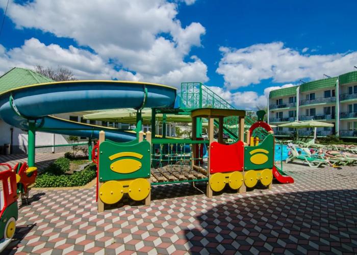 Liana Hotel