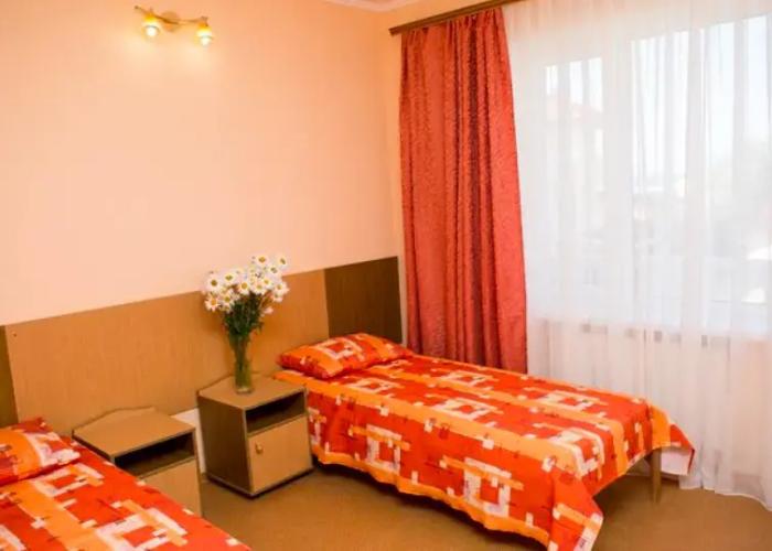 Sea Land Hotel