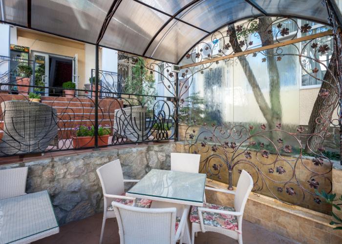 Grand Fleur Guest House