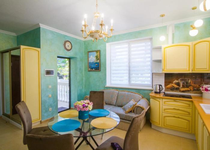 Mirazh Foros Guest house