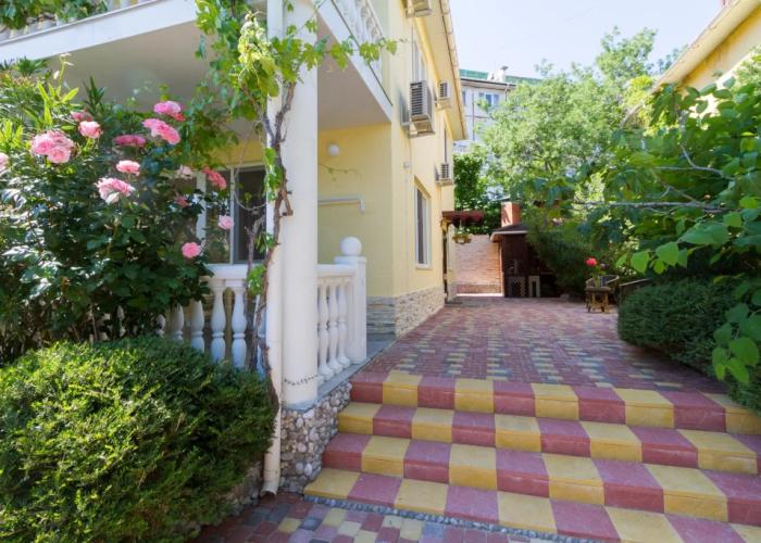 Mirazh Foros Guest house