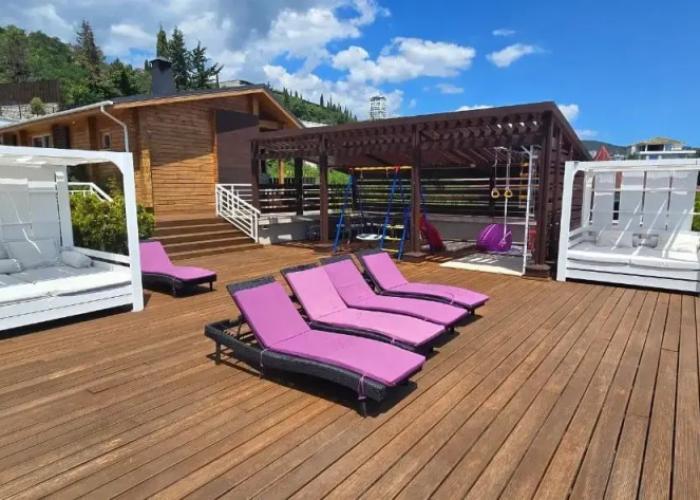 Vostok-Zapad Guest House