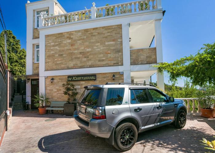 Kashtanovaya Alleya Guest House
