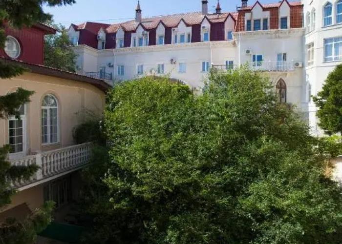 Park otel Gloriya (korpus dacha Naryshkinykh)