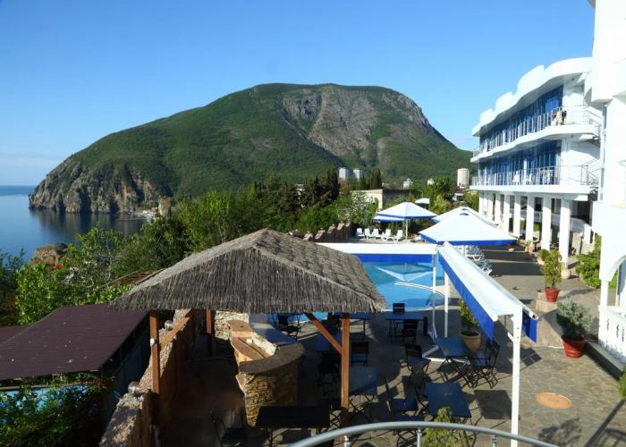 Mazhestik Hotel