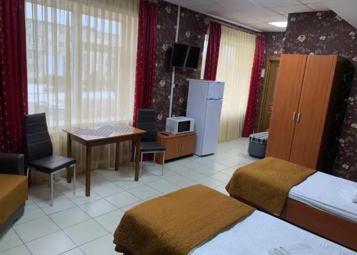12 Mesyatsev Hotel